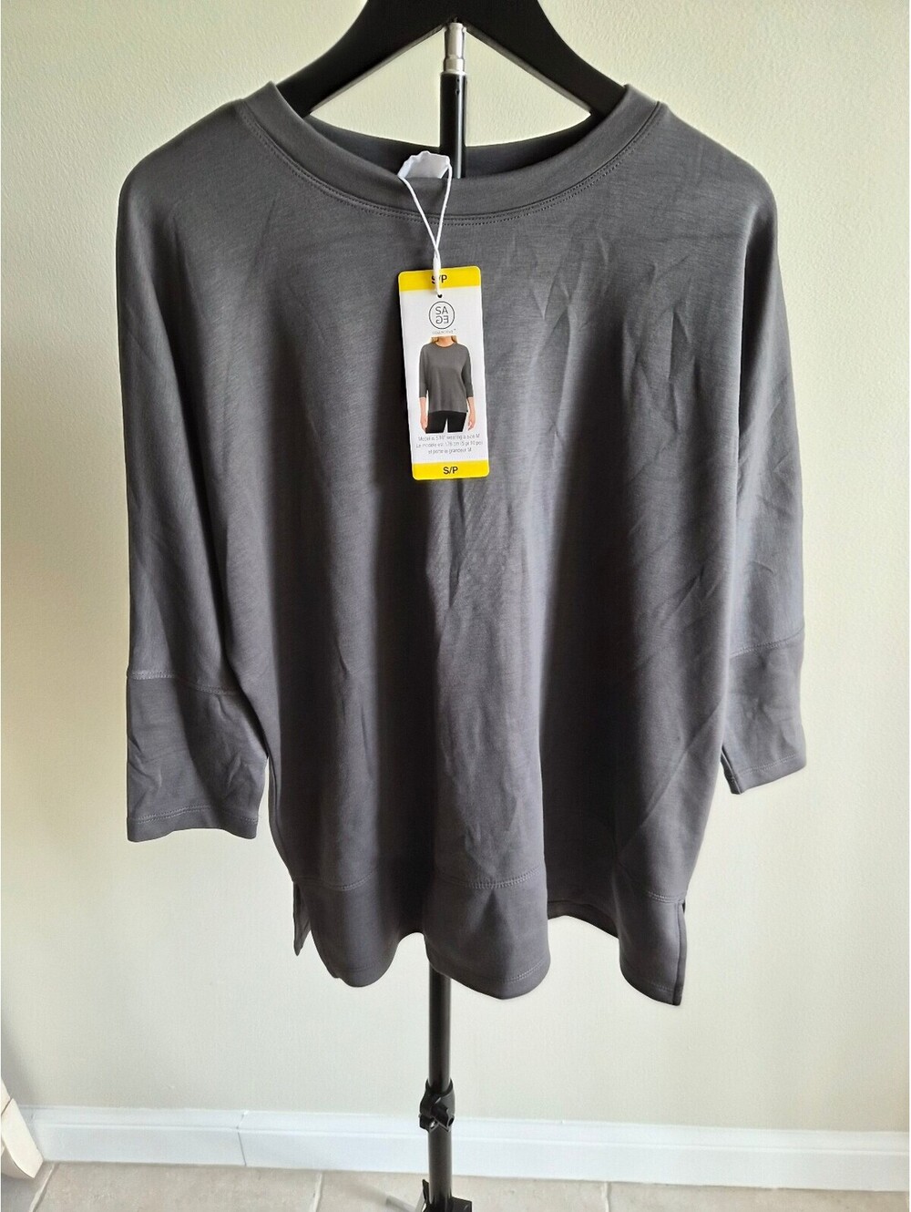 Sage Collective Women's Gray Rayon Blend Pullover Top Size S 0088